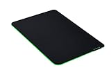 Razer Gigantus V2 Medium - Weiches Gaming-Mauspad für schnelle Spielstile und optimale Kontrolle (360 x 275 x 3mm, Texturierter Stoff aus Mikrogewebe, Rutschfestes Gummi) Schwarz