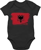 Baby Body Junge Mädchen - 2024 Fussball EM Fanartikel - Albanien Albanija - 1/3 Monate - Schwarz - albanische sachen strampler stadt albania babysachen albanian clothes europameisterschaft country