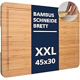 Molunda Schneidebrett Holz - Antiseptisches Hochwertiges Bambus Küchenbrett, Groß mit Griffen und Saftrille - Zertifiziertes FSC® Servierbrett schnittfest und messerschonend Cutting Board, 45x30x2 cm